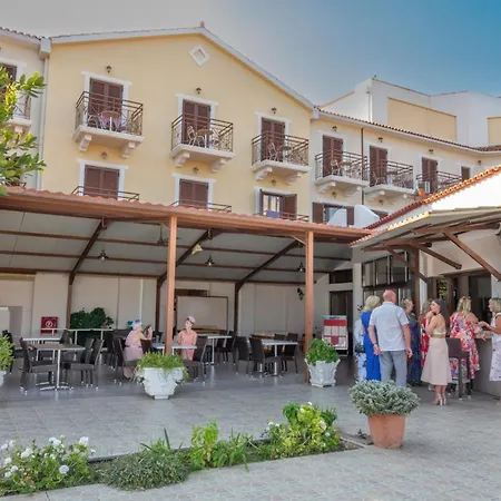 Karavados Beach Hotel 3* Karavádhos