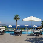 Karavados Beach Hotel Hotel Karavádhos