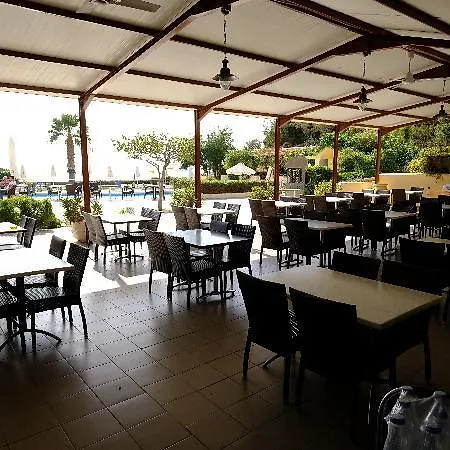Karavados Beach Hotel Ξενοδοχείο Καραβάδος