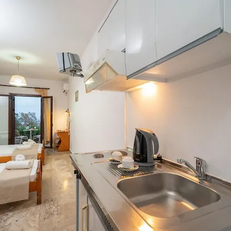 Karavados Beach Hotel 3* Καραβάδος