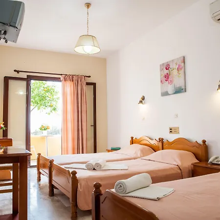 فندق Karavados Beach Hotel Karavádhos