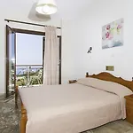 호텔 Karavados Beach Hotel