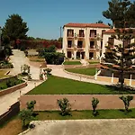 호텔 Karavados Beach Hotel 3*