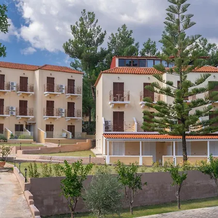 호텔 Karavados Beach Hotel