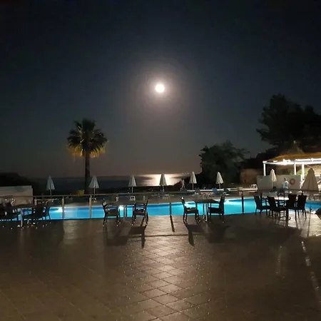 Karavados Beach Hotel 3* Karavádhos