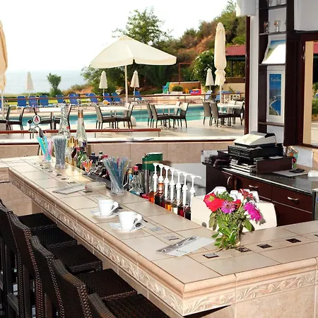 Karavados Beach Hotel Karavádhos