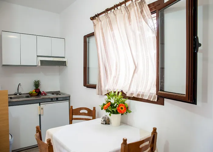 Karavados Beach Hotel Hotel Karavádhos