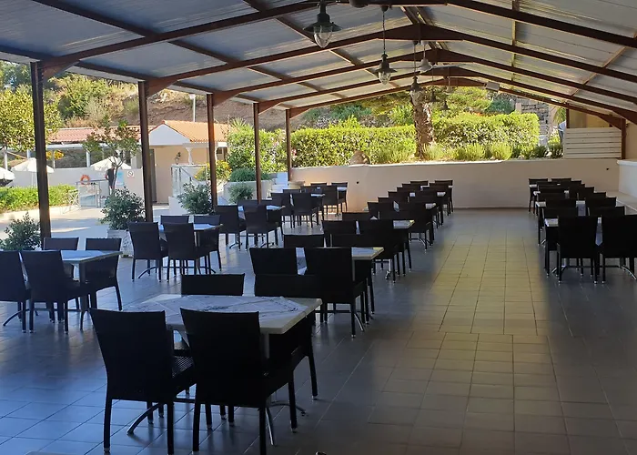 Karavados Beach Hotel 3* Karavádhos