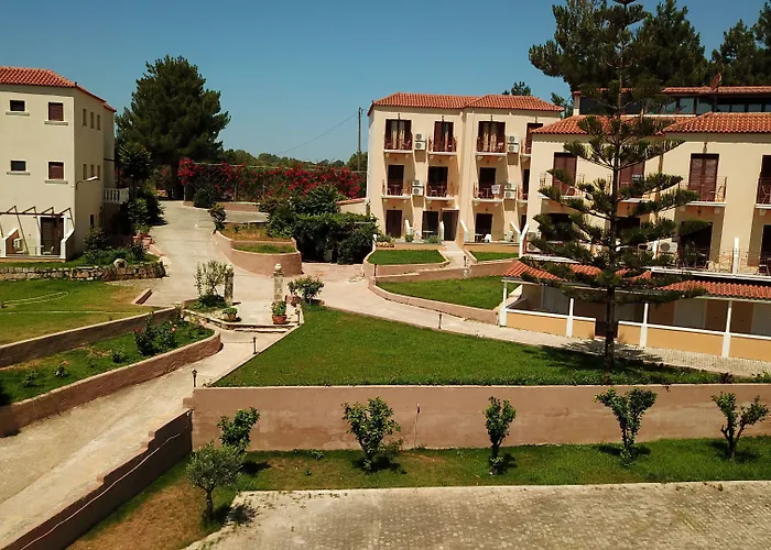 Hotel Karavados Beach Hotel 3*