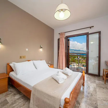Ξενοδοχείο Karavados Beach Hotel